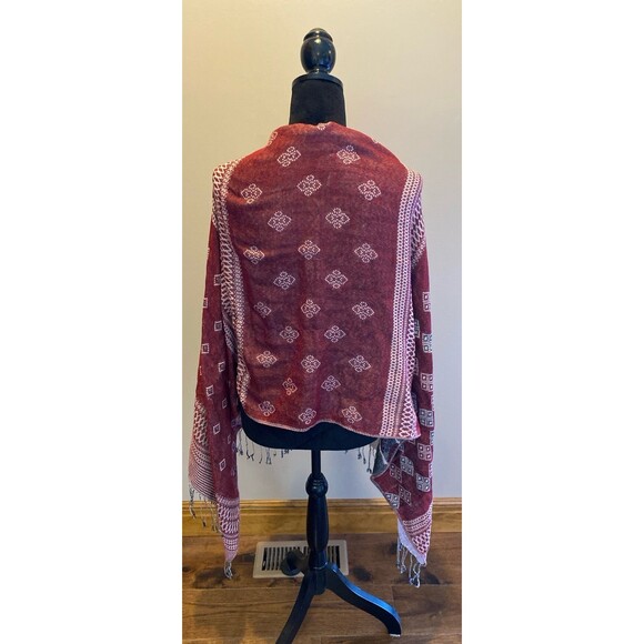 West Loop Scarf Shawl Wrap Coverup Lightweight Distressed Aztec Fringed  Rust - Picture 6 of 11